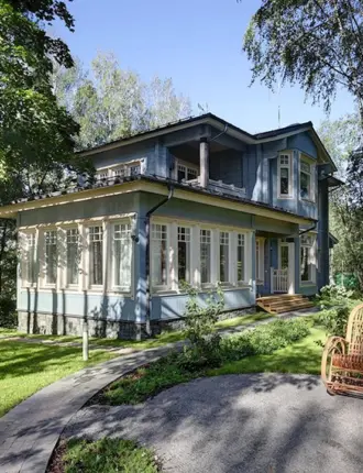 Дом Honka в стиле русской усадьбы XIX века